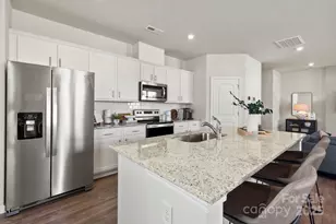 232 Bezelle Ave, York, SC 29745 - Photo 7