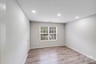 5232 Javitz Rd, Charlotte, NC 28216 - Photo 9