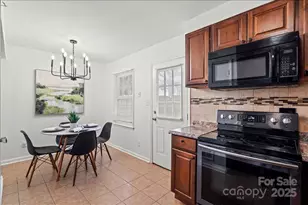 2220 Yorkhills Dr, Charlotte, NC 28217 - Photo 7