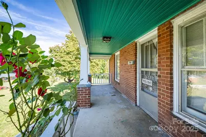 521 Praley Street SW, Valdese, NC 28690 - Photo 3