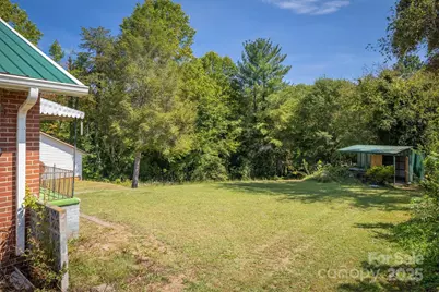 521 Praley Street SW, Valdese, NC 28690 - Photo 19