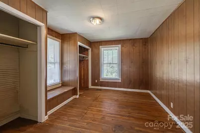 521 Praley Street SW, Valdese, NC 28690 - Photo 7