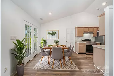 113 S Mulberry Court, Mount Holly, NC 28120 - Photo 3