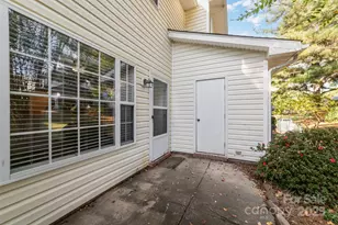 4220 Melrose Club Dr, Matthews, NC 28105 - Photo 19