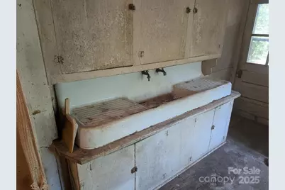 207 S Charlotte Avenue S, Rock Hill, SC 29730 - Photo 9