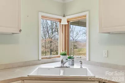 72 Lacey Lane, Hendersonville, NC 28739 - Photo 17