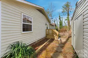 72 Lacey Ln, Hendersonville, NC 28739 - Photo 33