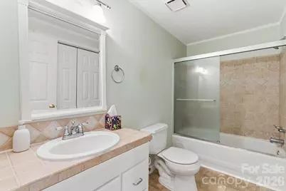 72 Lacey Lane, Hendersonville, NC 28739 - Photo 27