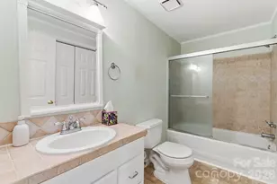 72 Lacey Ln, Hendersonville, NC 28739 - Photo 27