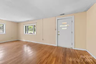 132 Little Knob Rd, Asheville, NC 28803 - Photo 7