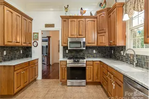 11 Nathan Ct, Fletcher, NC 28732 - Photo 15