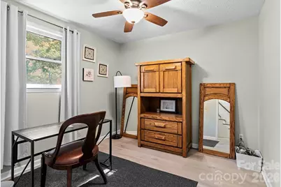 21 Fox Run Drive, Hendersonville, NC 28792 - Photo 23