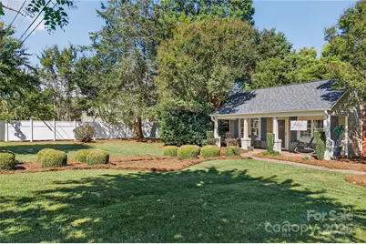 19428 Zion Avenue, Cornelius, NC 28031 - Photo 9