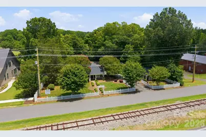 19428 Zion Avenue, Cornelius, NC 28031 - Photo 3