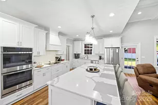 706 Toncin Ave, Bessemer City, NC 28016 - Photo 13