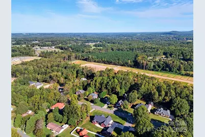 706 Toncin Avenue, Bessemer City, NC 28016 - Photo 39