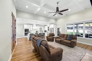 706 Toncin Ave, Bessemer City, NC 28016 - Photo 7