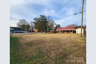 100 Carolina Circle, Lincolnton, NC 28092 - Photo 3