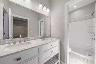 2317 Kennesaw Dr, Charlotte, NC 28216 - Photo 9