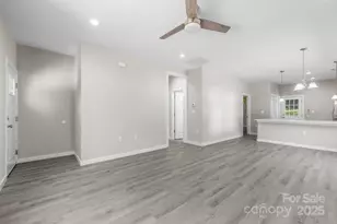 2317 Kennesaw Dr, Charlotte, NC 28216 - Photo 25