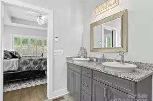 139 Clay St, Fairview, NC 28730 - Photo 25