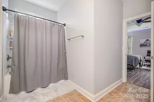 3815 Blazeprince Dr, Charlotte, NC 28215 - Photo 15