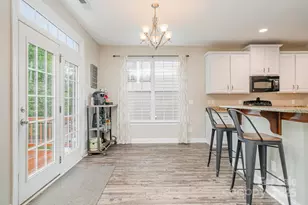 3815 Blazeprince Dr, Charlotte, NC 28215 - Photo 9