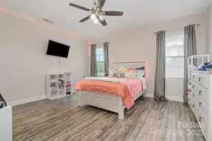 3815 Blazeprince Dr, Charlotte, NC 28215 - Photo 19