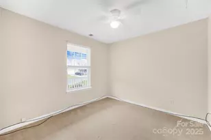 10610 Coulport Ln, Charlotte, NC 28215 - Photo 19