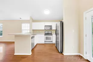 10610 Coulport Ln, Charlotte, NC 28215 - Photo 15