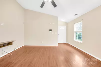 10610 Coulport Lane, Charlotte, NC 28215 - Photo 11