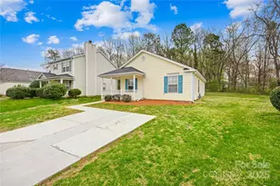 10610 Coulport Ln, Charlotte, NC 28215 - Photo 5