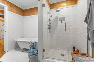 645 W Fork Creek Rd, Saluda, NC 28773 - Photo 21