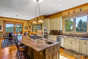 12 Trailridge Rd, Asheville, NC 28804 - Photo 13