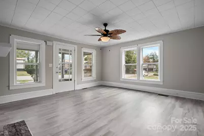 607 Prospect Street NW, Lenoir, NC 28645 - Photo 5