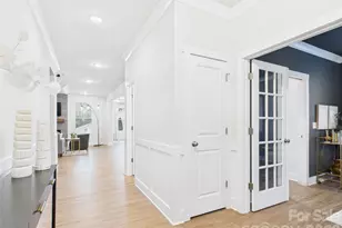 1708 Coral Bark Ln, Charlotte, NC 28216 - Photo 13