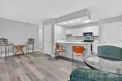 7348 Rose Terrace Court, Charlotte, NC 28215 - Photo 5