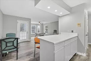 7348 Rose Terrace Ct, Charlotte, NC 28215 - Photo 7