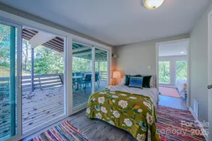 22 Mulberry St, Asheville, NC 28804 - Photo 15