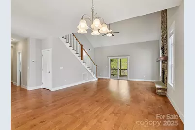 64 Leyland Circle, Hendersonville, NC 28792 - Photo 7