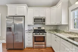 64 Leyland Cir, Hendersonville, NC 28792 - Photo 13