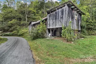 200 Dry Branch Rd, Marshall, NC 28753 - Photo 35