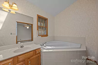 17 Laurel Trail, Asheville, NC 28803 - Photo 15