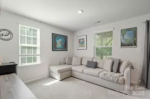 4113 Edenborn Ln, Charlotte, NC 28208 - Photo 9