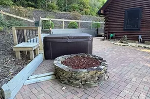 1077 Melrose Mountain Rd, Tryon, NC 28782 - Photo 11