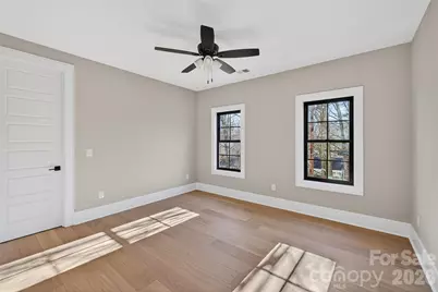 6811 Burlwood Road, Charlotte, NC 28211 - Photo 29