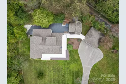 111 Rathfarnham Circle, Asheville, NC 28803 - Photo 3