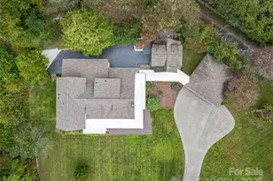 111 Rathfarnham Cir, Asheville, NC 28803 - Photo 3