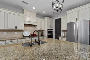 4946 Norman Pk Pl, Lake Wylie, SC 29710 - Photo 11