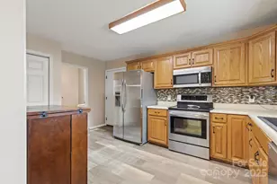 3233 6th Ave NE, Conover, NC 28613 - Photo 7